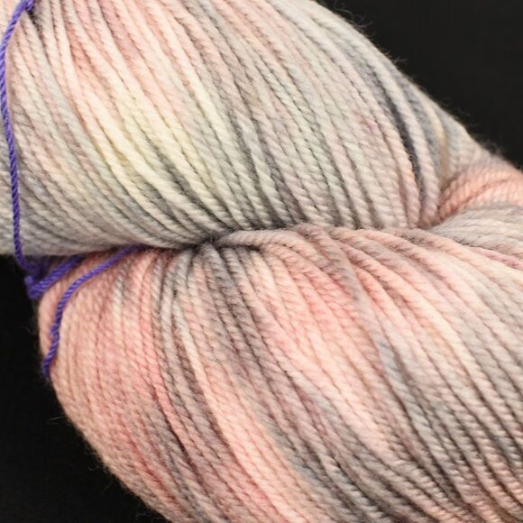 MadelineTosh 80/10/10 Fingering Yarn Merino Cashmere Nylon 405 Yards OOAK SK - Picture 2 of 3